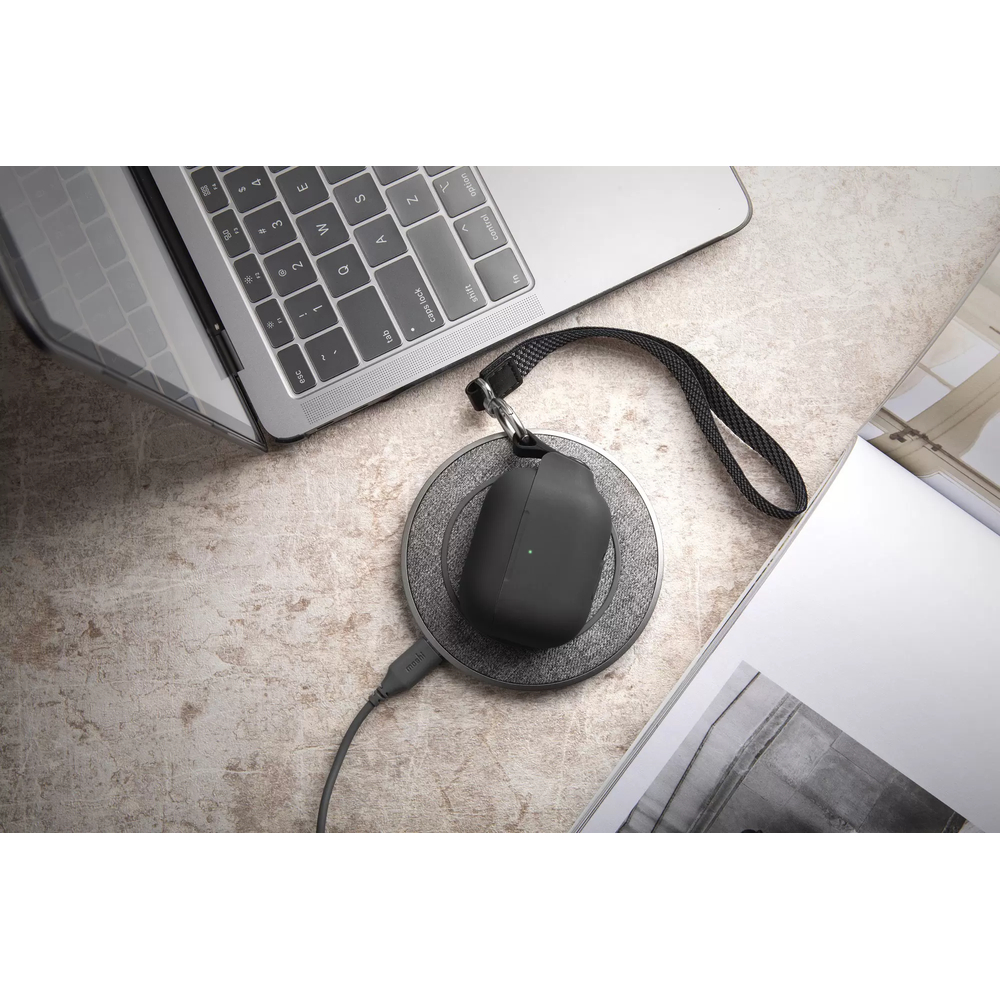 Чехол Moshi Pebbo для AirPods 3. Материал силикон. Цвет: черный.